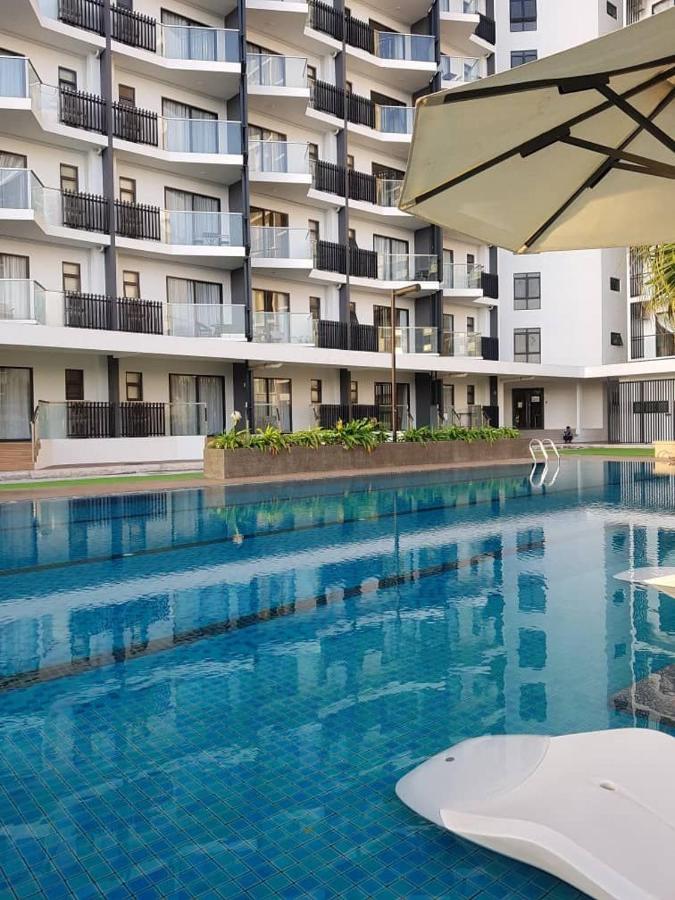 Casa Raudhah @ Timurbay Seafront Residence Kampung Sungai Karang Exterior photo